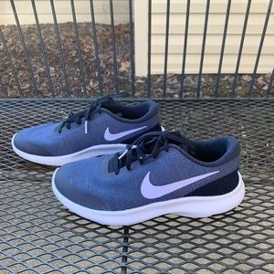 New Nike Women’s Sneakers Blue Size 8